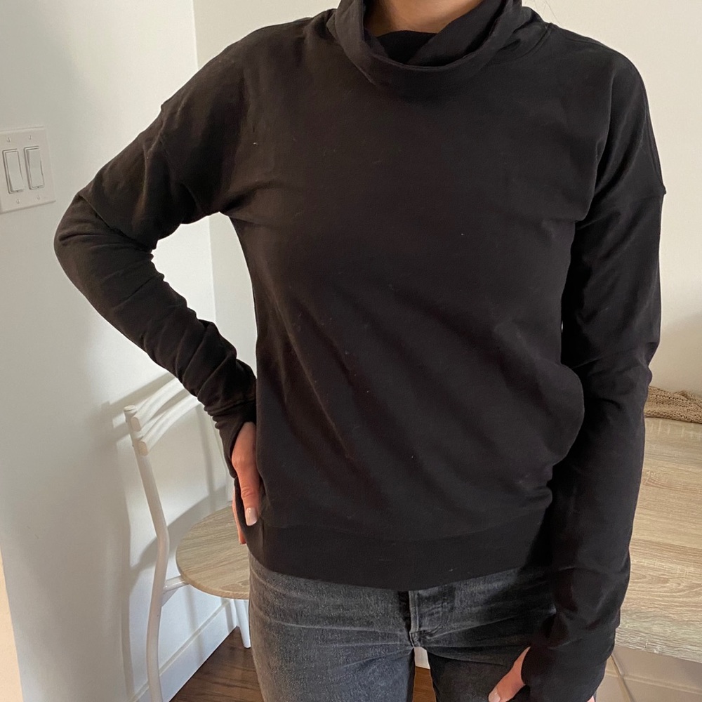 Lululemon Turtleneck Pullover Jacket - Size 4